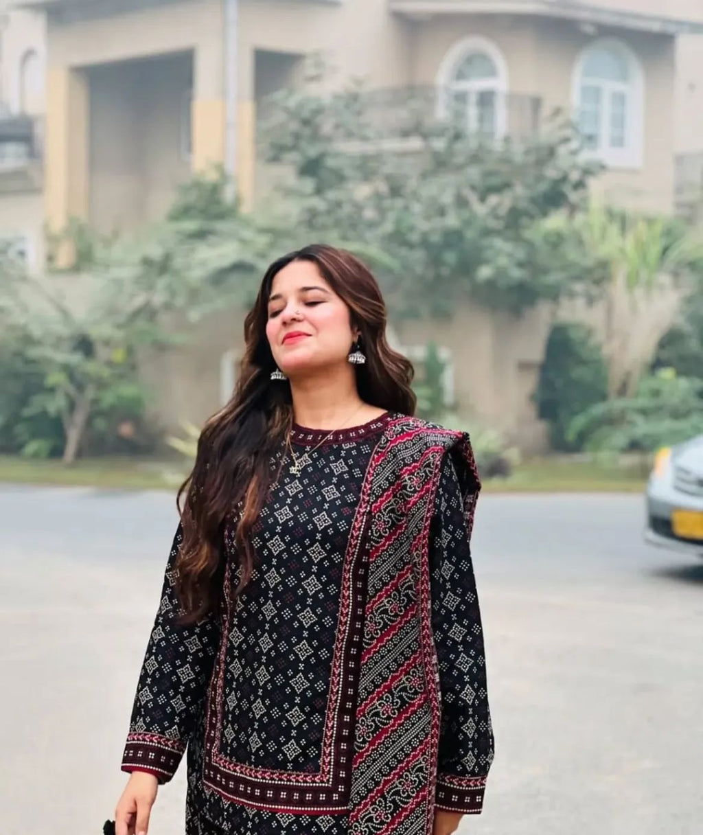 اجراک سخن (Farshi Shalwar) 3 pieces fully stitched
