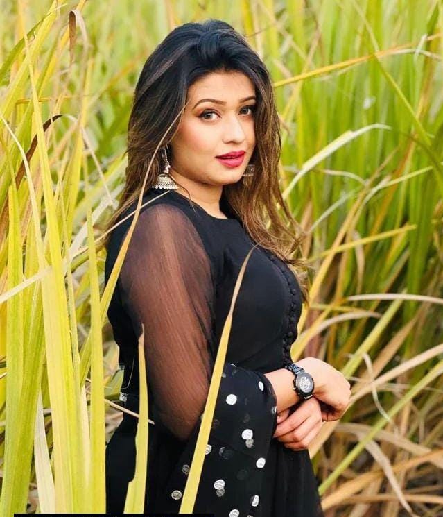 60% Off Trending punjabi tussle chiffon maxi 3p